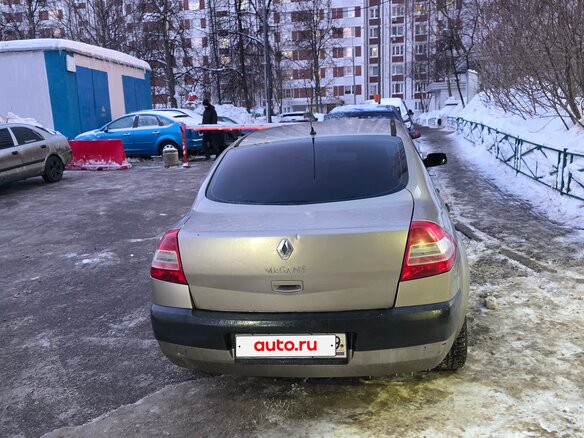 2008 Renault Megane II Рестайлинг, бежевый, 400000 рублей - вид 2
