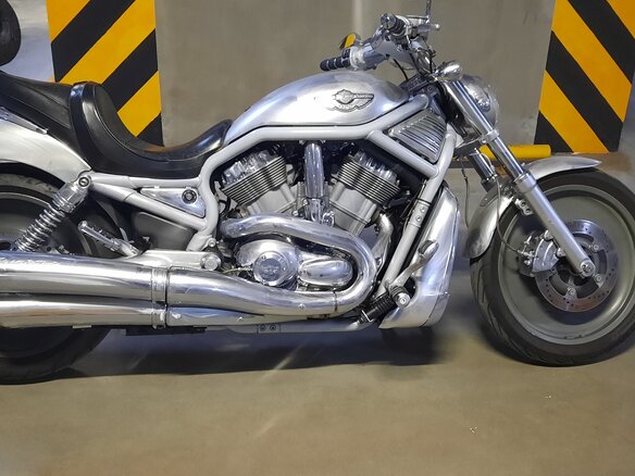 2003 Harley-Davidson V-Rod, серебристый, 900000 рублей - вид 2