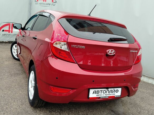 2013 Hyundai Solaris I, красный, 699000 рублей - вид 5