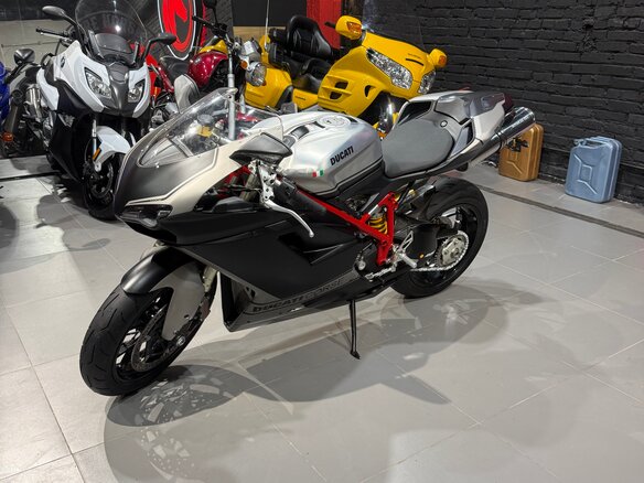 2013 Ducati 848, серебристый, 565000 рублей - вид 16