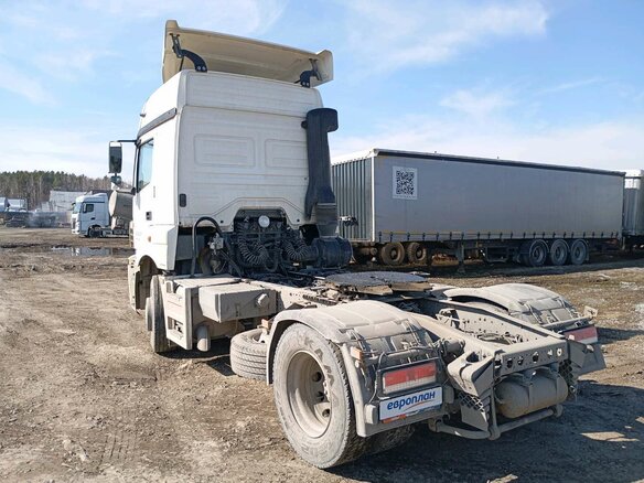 2023 КамАЗ 5490 NEO, белый - вид 3