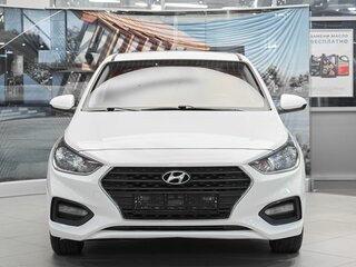 2019 Hyundai Solaris II, белый, 899000 рублей, вид 2