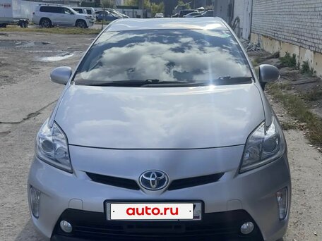 2014 Toyota Prius III Рестайлинг (XW30), серый, 1100000 рублей, вид 1