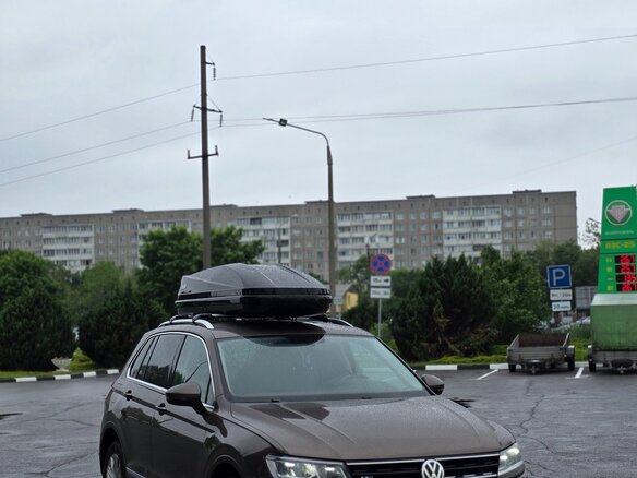 2018 Volkswagen Tiguan II, коричневый, 1680000 рублей - вид 6