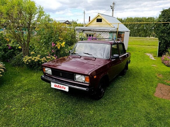 2008 Lada (ВАЗ) 2105, пурпурный, 165000 рублей - вид 3