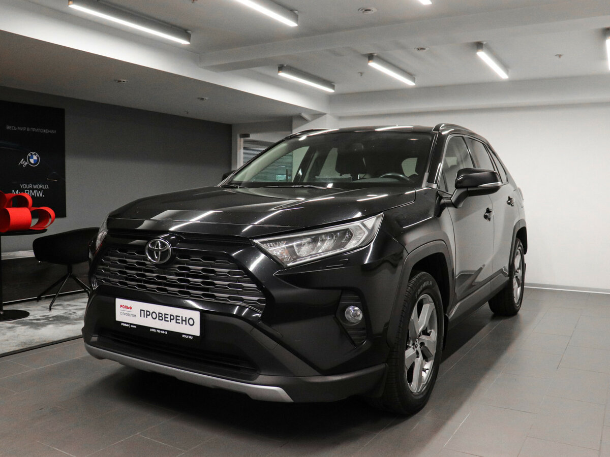 Открыть фотографии: Toyota RAV4 V (XA50)