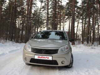 2013 Renault Sandero I, бежевый, 415000 рублей, вид 3