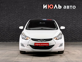 2013 Hyundai Elantra V (MD), белый, 1050000 рублей, вид 2