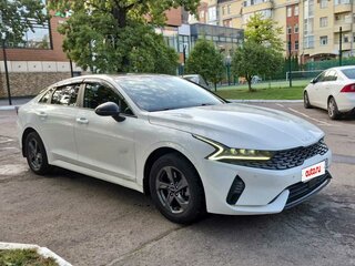 2022 Kia K5 III, белый, 1700000 рублей, вид 5