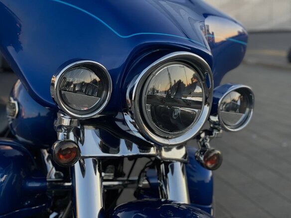 2009 Harley-Davidson Electra Glide, синий, 700000 рублей - вид 3