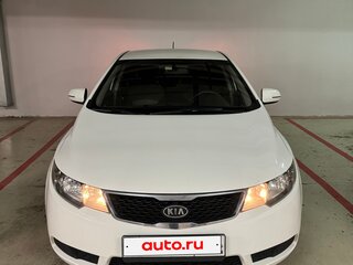 2012 Kia Cerato 6-speed II, белый, 850000 рублей, вид 1