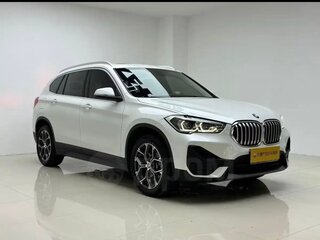 2021 BMW X1 Long 25Li sDrive II (F48) Рестайлинг, белый, 3200000 рублей, вид 4