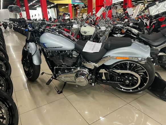 2023 Harley-Davidson Breakout, зелёный, 7000000 рублей - вид 19