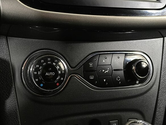 2020 Renault Logan Stepway II Рестайлинг, серый, 1370000 рублей - вид 18