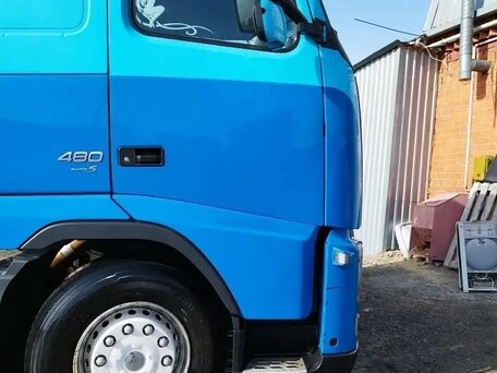 2009 Volvo FH, синий, 4000000 рублей, вид 3