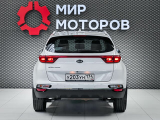 2019 Kia Sportage IV Рестайлинг, белый, 1850000 рублей, вид 5