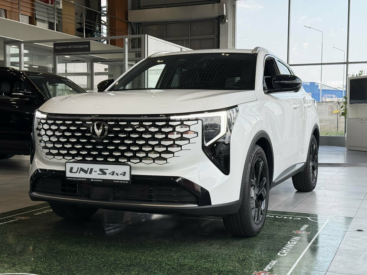 Открыть фотографии: Changan UNI-S I Рестайлинг