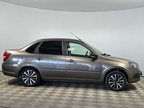 2025 Lada (ВАЗ) Granta I Рестайлинг, коричневый, 930000 рублей - вид 6