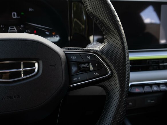2023 Geely Coolray (Binyue Cool) I Рестайлинг, серый, 1950000 рублей - вид 27