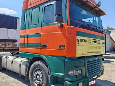2002 DAF 95XF, зелёный, 990000 рублей, вид 2