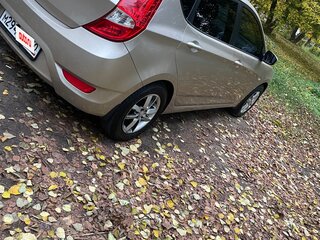 2011 Hyundai Solaris I, бежевый, 670000 рублей, вид 2