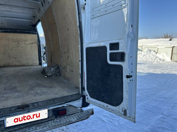 2012 Iveco Daily, белый, 2100000 рублей - вид 20
