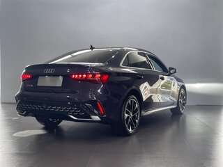 2026 Audi A3 35 TFSI IV (8Y) Рестайлинг, фиолетовый, 2684000 рублей, вид 4