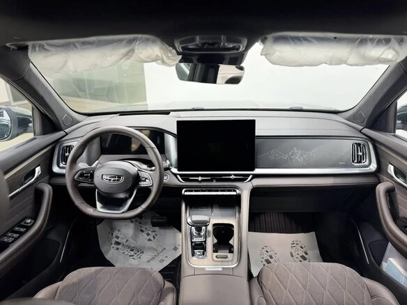 2026 Geely Monjaro I Рестайлинг 2 (China Market), зелёный, 4090000 рублей - вид 13