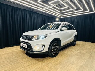 2020 Suzuki Escudo IV Рестайлинг, белый, 2079000 рублей, вид 2