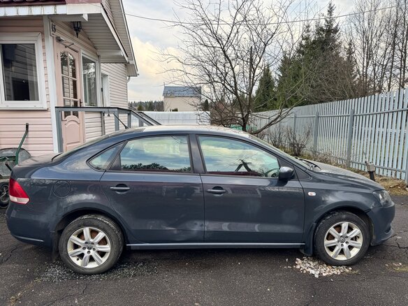2013 Volkswagen Polo V, серый - вид 3