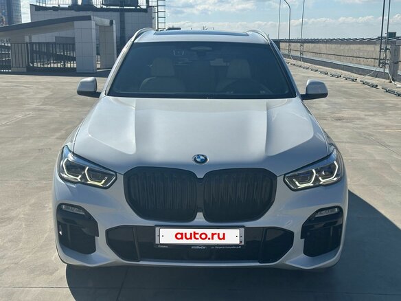 2021 BMW X5 40i IV (G05/G18), белый, 8590000 рублей - вид 9