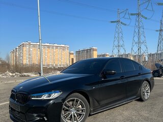 2020 BMW 5 серии 520d xDrive VII (G30/G31/G38), чёрный, 4000000 рублей, вид 2