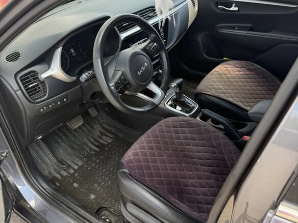 2021 Kia Rio IV Рестайлинг, серый, 1900000 рублей - вид 7