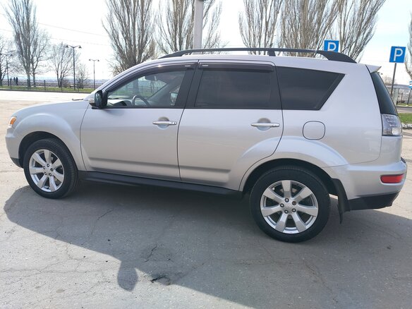 2012 Mitsubishi Outlander II Рестайлинг, серебристый, 1580000 рублей - вид 13