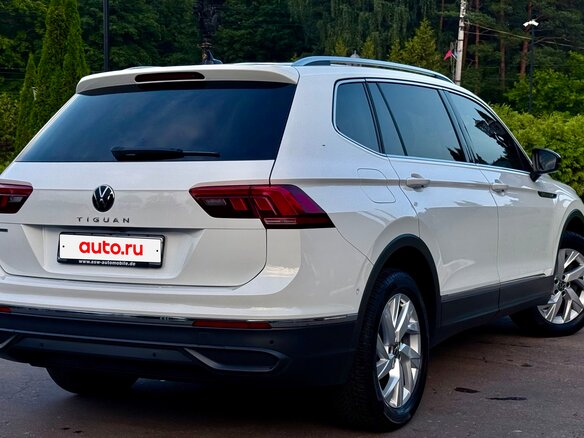 2022 Volkswagen Tiguan Allspace II Рестайлинг, белый - вид 12