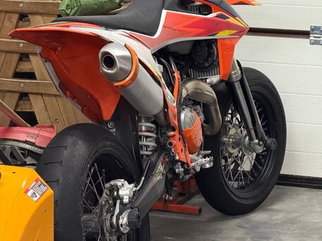 2021 KTM 450 SMR, оранжевый, 770000 рублей, вид 5