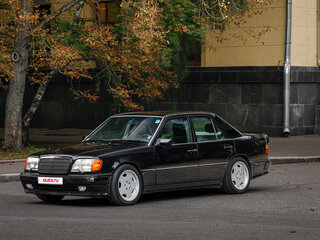 1994 Mercedes-Benz E-Класс 320 I (W124), чёрный, 2850000 рублей, вид 3