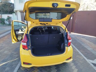 2019 Nissan Note e-Power II Рестайлинг, жёлтый, 1390000 рублей, вид 2