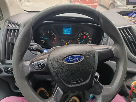 2018 Ford Transit, белый, 2200000 рублей, вид 3