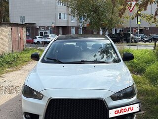 2011 Mitsubishi Lancer X Рестайлинг, белый, 700000 рублей, вид 1