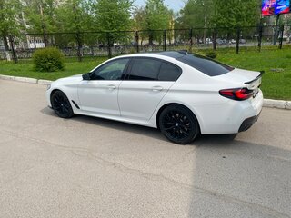 2020 BMW 5 серии 530d xDrive VII (G30/G31/G38) Рестайлинг, белый, 5050000 рублей, вид 3