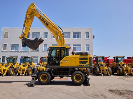 2025 LGCE E7210H, жёлтый, 13700000 рублей, вид 1