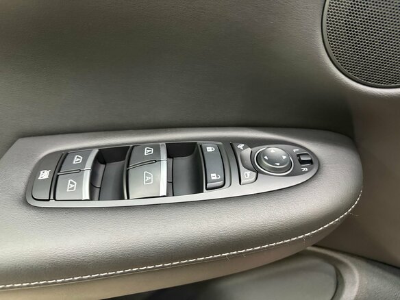 2021 Infiniti QX50 II, красный - вид 22