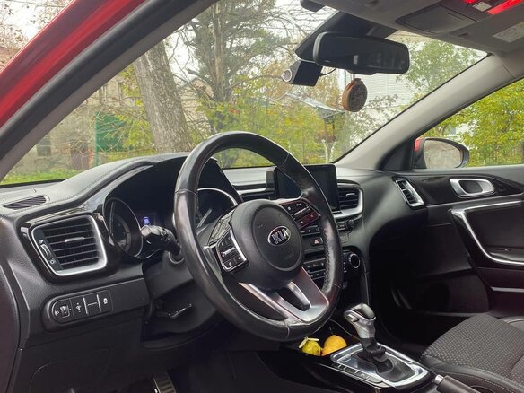 2019 Kia Ceed III, красный, 1350000 рублей - вид 6