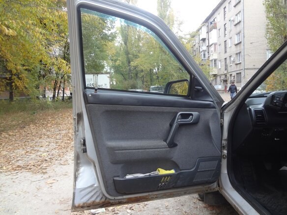 2004 Lada (ВАЗ) 2111, серебристый, 150000 рублей - вид 23
