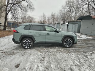 2020 Toyota RAV4 V (XA50), зелёный, 3000000 рублей, вид 2
