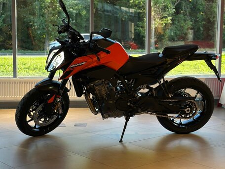 2026 KTM 790 Duke, оранжевый, 1150000 рублей, вид 5