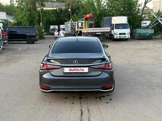 2021 Lexus ES 300h VII, серый, 3990000 рублей, вид 5