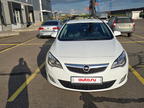 2011 Opel Astra J, белый, 800000 рублей - вид 2