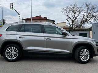 2018 Skoda Kodiaq I, бежевый, 2500000 рублей, вид 2
